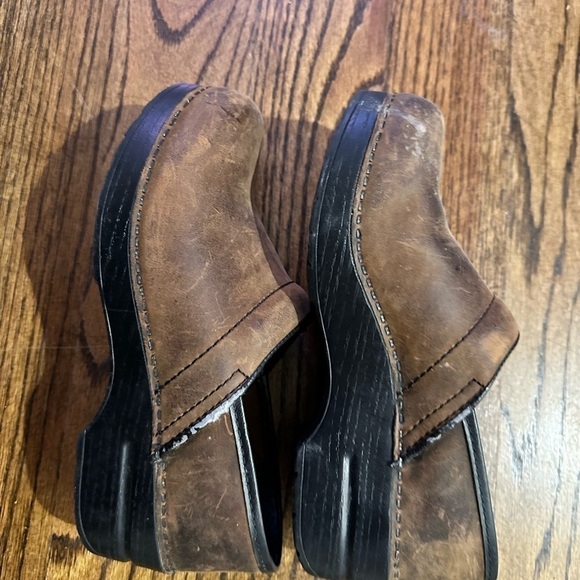 Dansko Brown Leather clogs - Picture 2 of 7